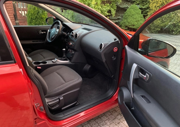 Nissan Qashqai cena 27900 przebieg: 212000, rok produkcji 2009 z Wyszogród małe 596